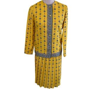 Vintage Pleated Skirt Suit Yellow with Foulard Print M